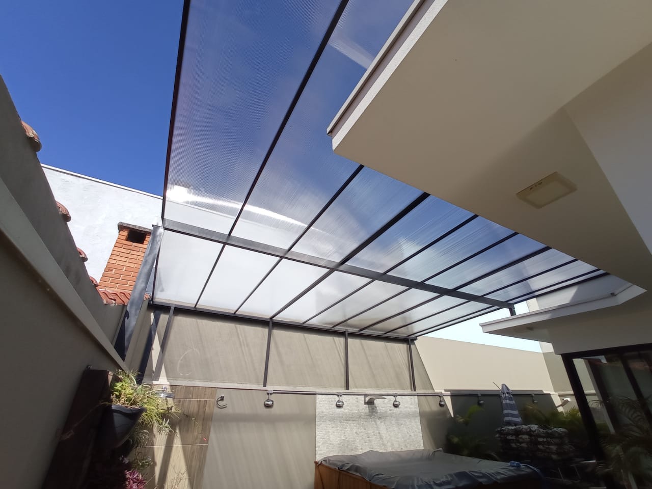 Quanto Custa uma Cobertura de Vidro?