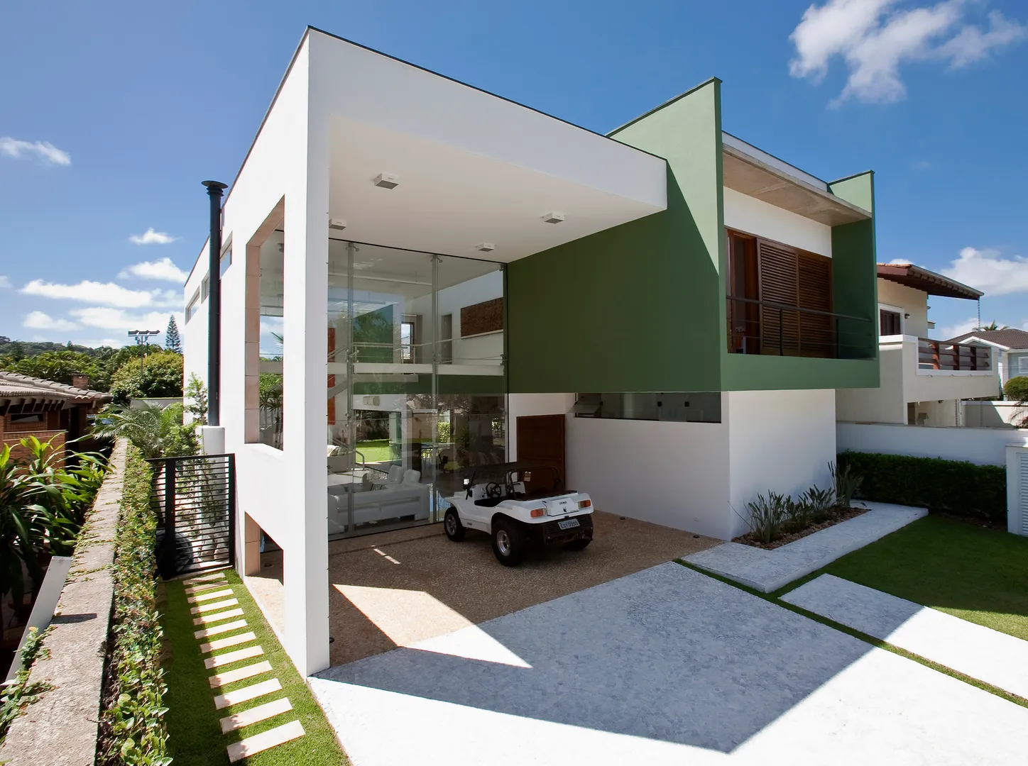 Tendências de Cores para Fachadas em 2026: Modernidade e Sofisticação para o Seu Imóvel