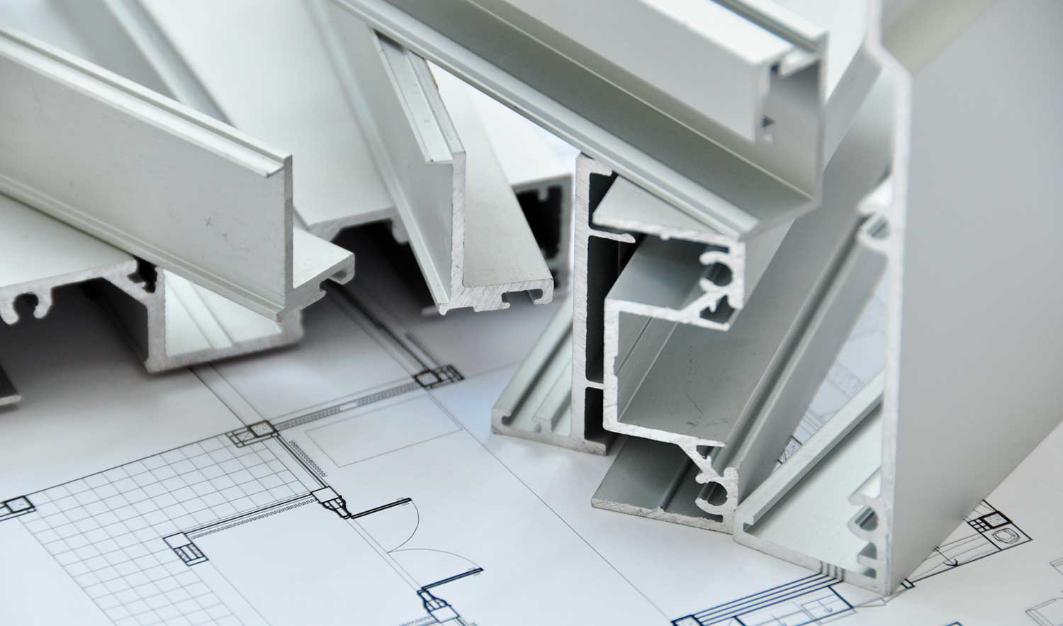 Diferença entre esquadria de vidro e esquadria de alumínio