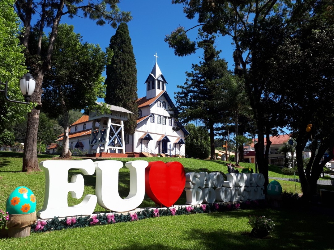 Letreiro Personalizado para Fachadas: Guia