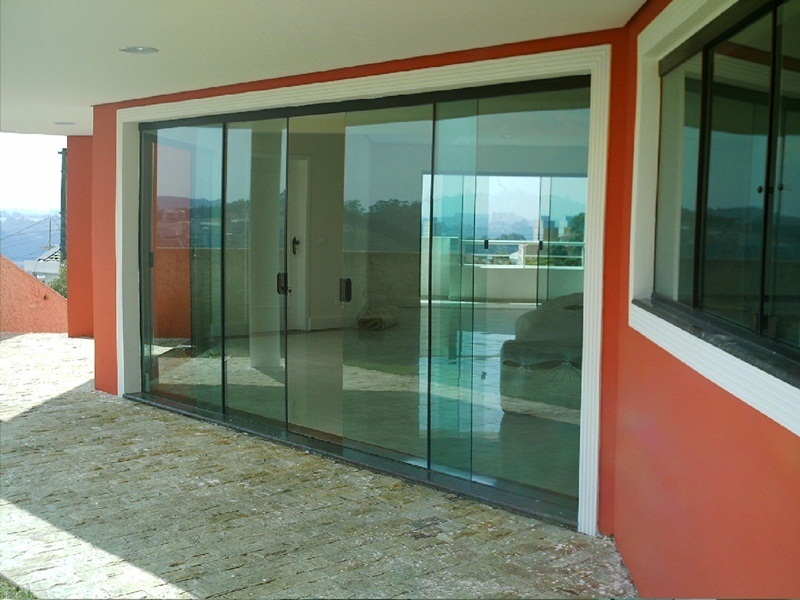 Tudo sobre esquadrias de vidro temperado