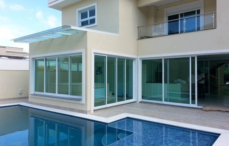 Tudo sobre esquadrias de vidro temperado